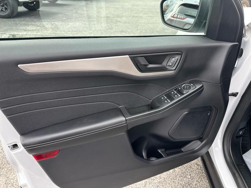 Ford Escape Hybrid SE AWD 2022