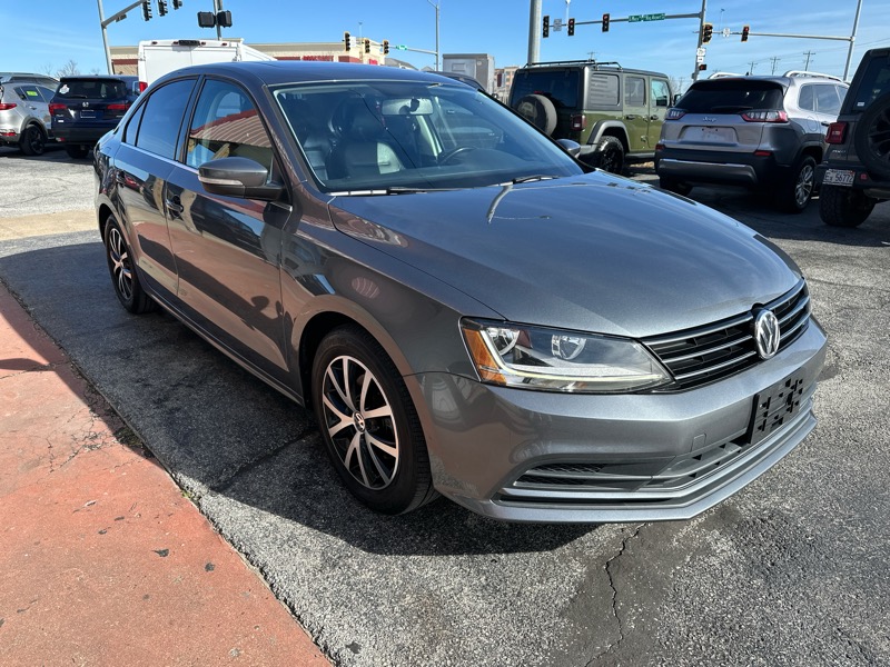 Volkswagen Jetta 1.4T SE 6A 2017