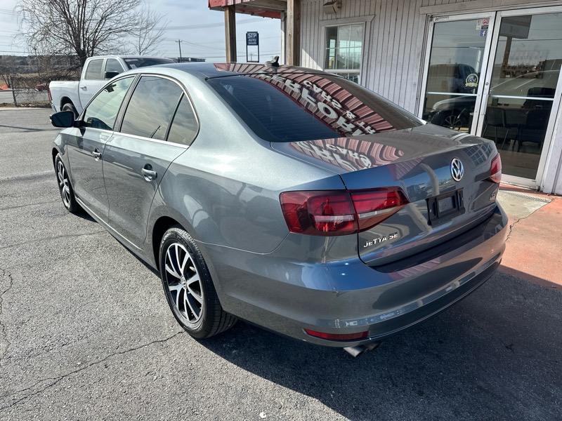 Volkswagen Jetta 1.4T SE 6A 2017