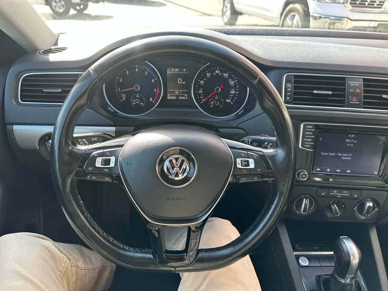 Volkswagen Jetta 1.4T SE 6A 2017