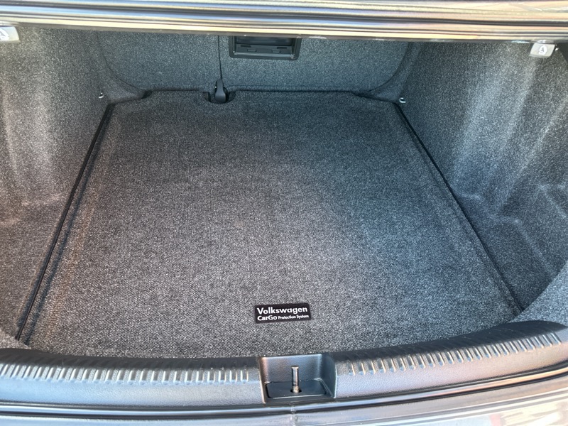 Volkswagen Jetta 1.4T SE 6A 2017