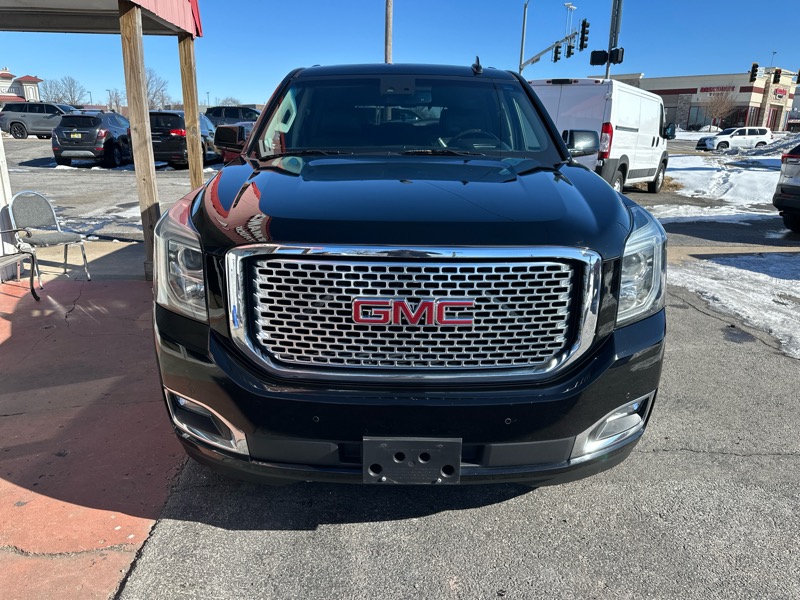 GMC Yukon Denali 4WD 2016