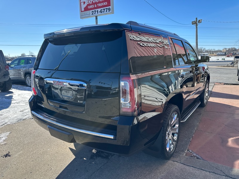 GMC Yukon Denali 4WD 2016