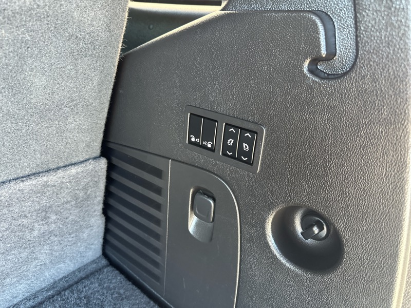 GMC Yukon Denali 4WD 2016