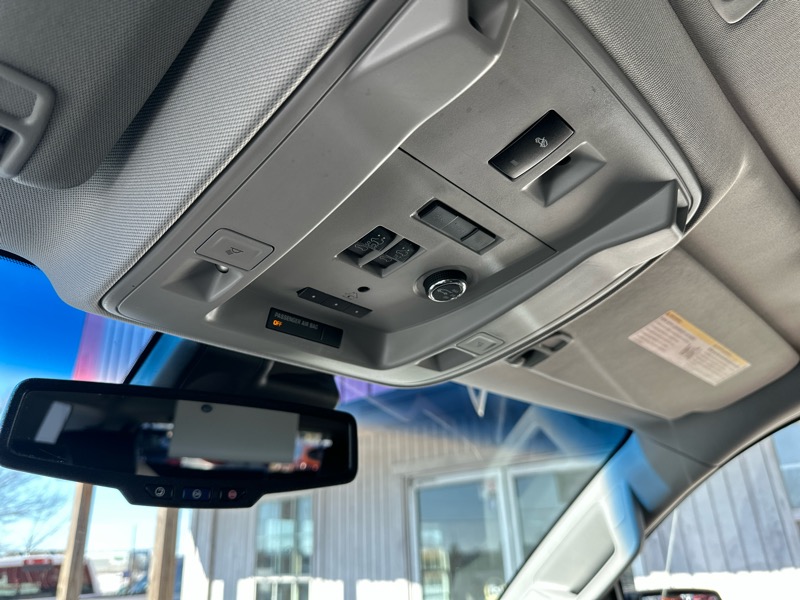 GMC Yukon Denali 4WD 2016