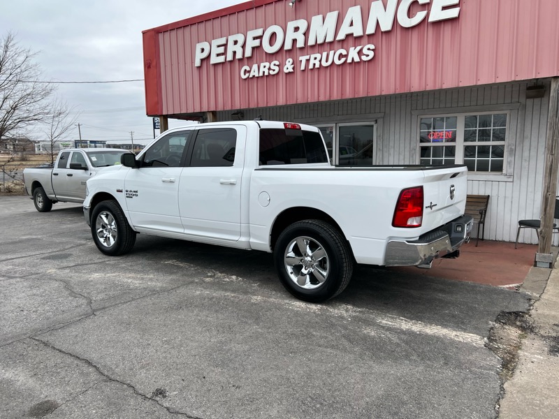 RAM 1500 Classic Lone Star 4x2 Crew Cab 5'7" Box 2019