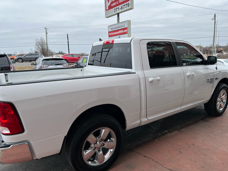 RAM 1500 Classic Lone Star 4x2 Crew Cab 5'7" Box 2019