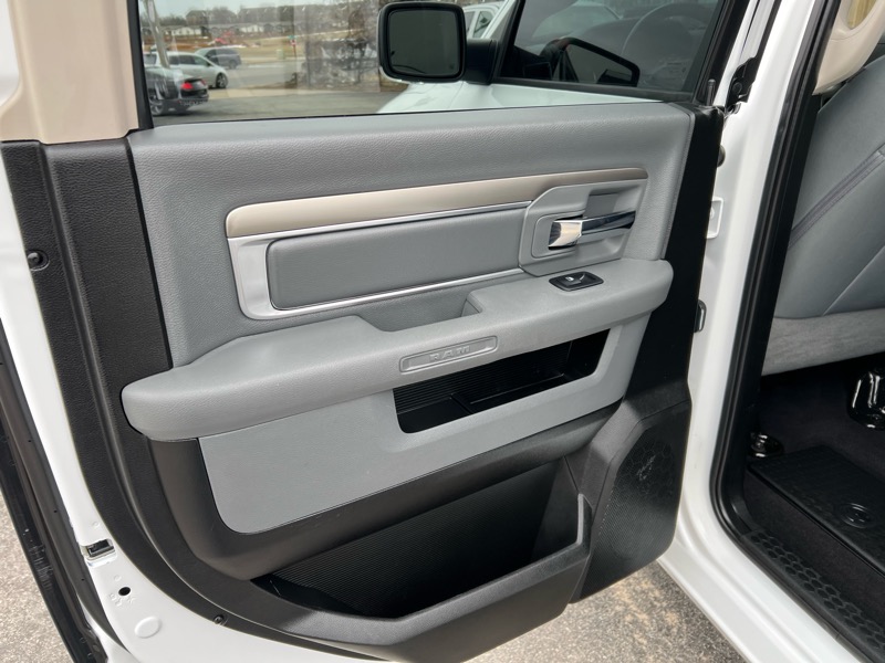 RAM 1500 Classic Lone Star 4x2 Crew Cab 5'7" Box 2019