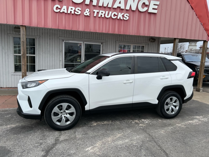 Toyota RAV4 LE 2019