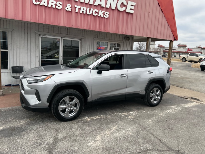 Toyota RAV4 Hybrid LE 2023