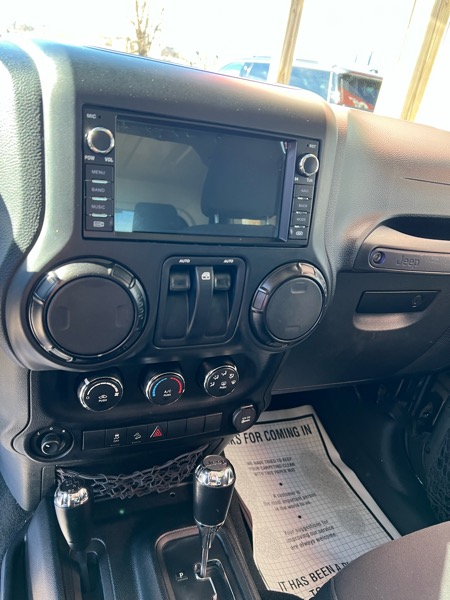 Jeep Wrangler Sport 4WD 2013