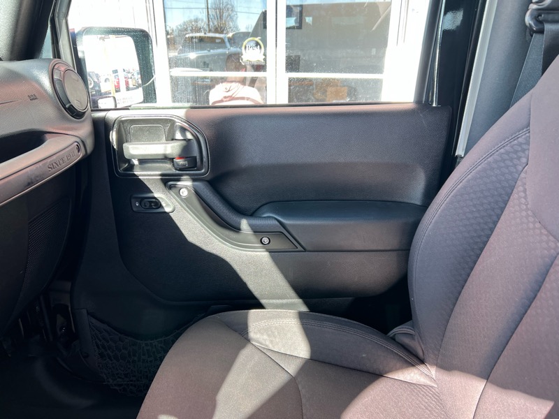 Jeep Wrangler Sport 4WD 2013