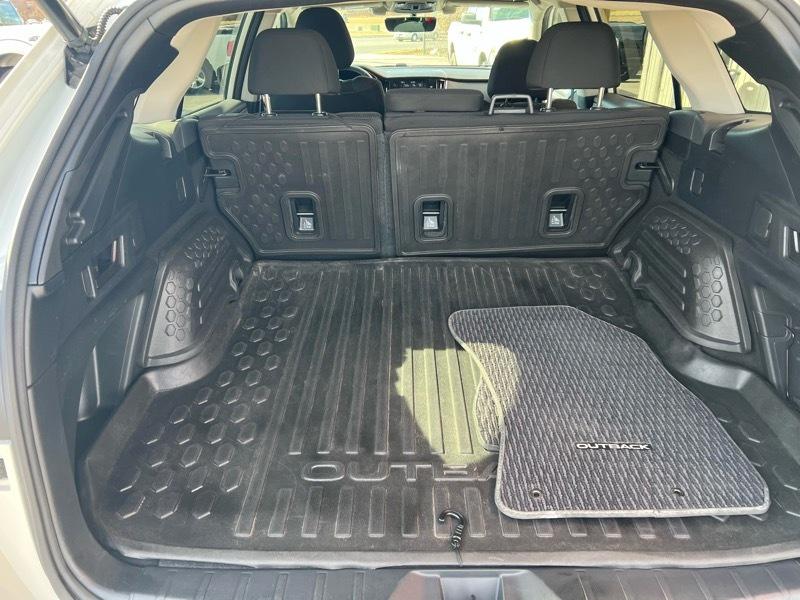 Subaru Outback Premium 2022