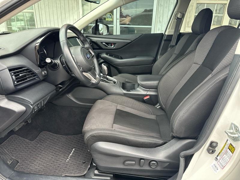 Subaru Outback Premium 2022