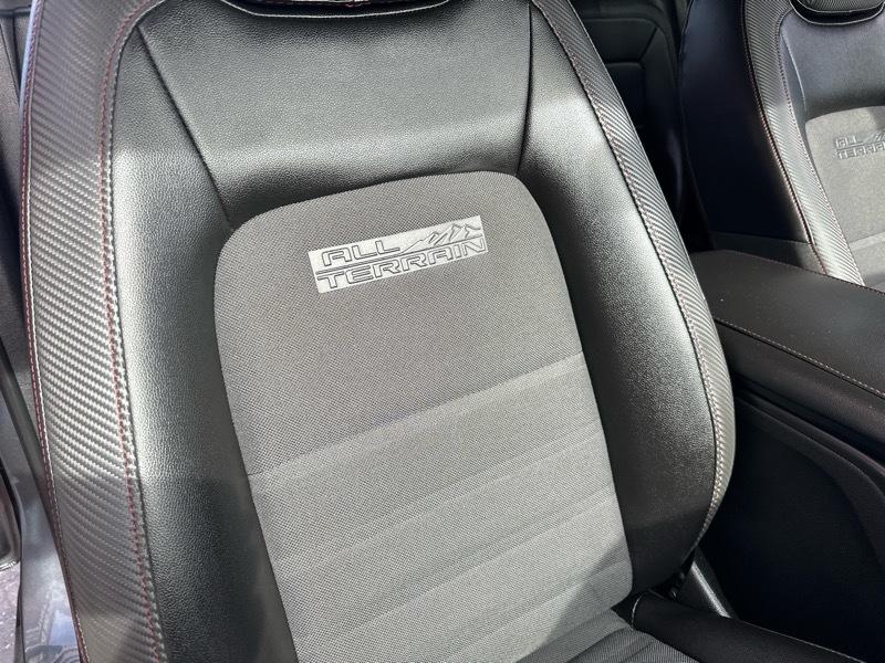 GMC Canyon 4WD Ext Cab 128.3" All Terrain w/Leather 2016