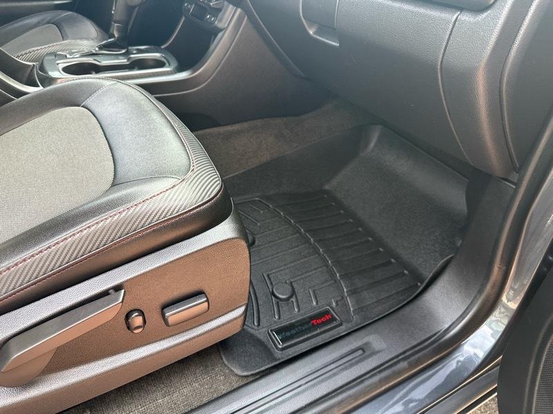 GMC Canyon 4WD Ext Cab 128.3" All Terrain w/Leather 2016