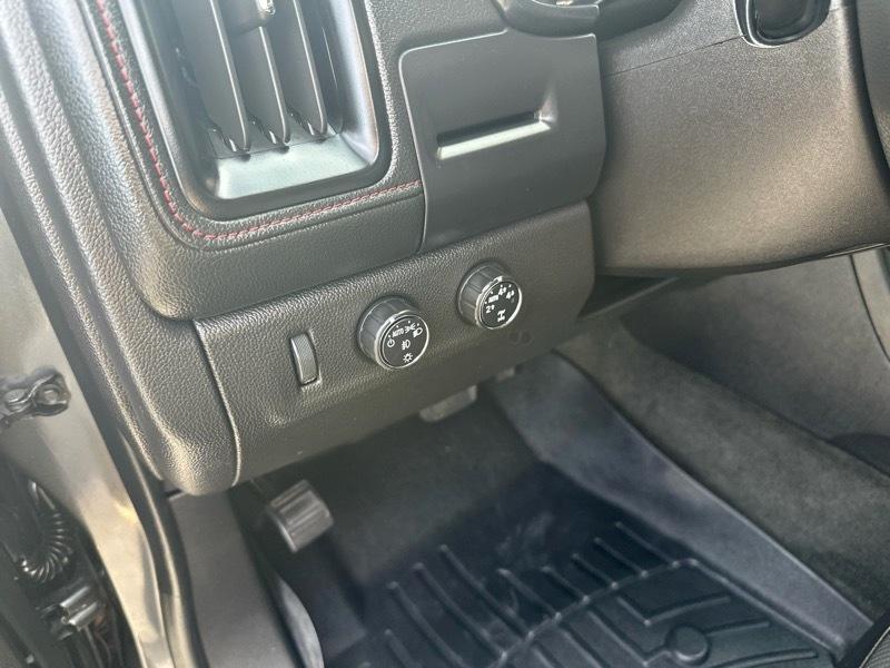 GMC Canyon 4WD Ext Cab 128.3" All Terrain w/Leather 2016