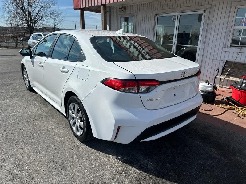 Toyota Corolla LE 2021