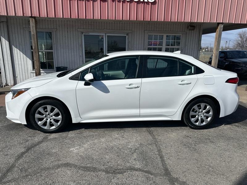 Toyota Corolla LE 2021