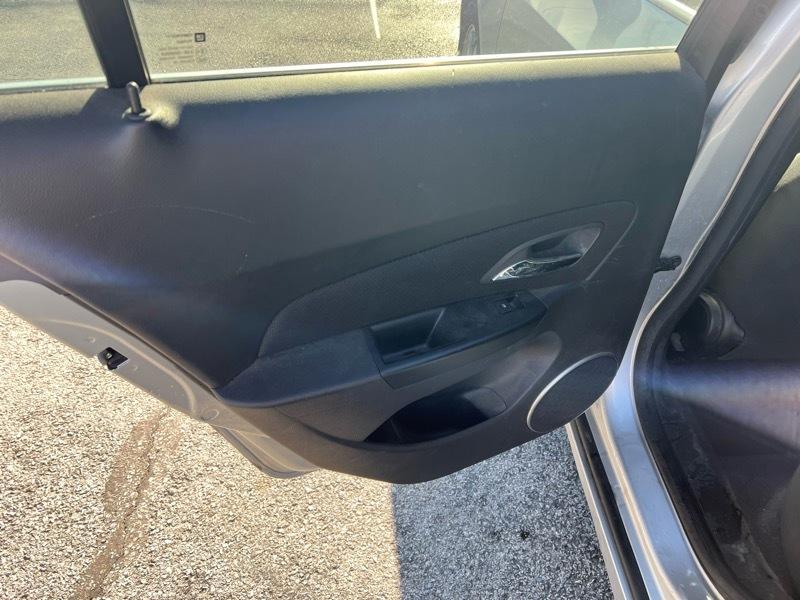 Chevrolet Cruze 1LT 2011