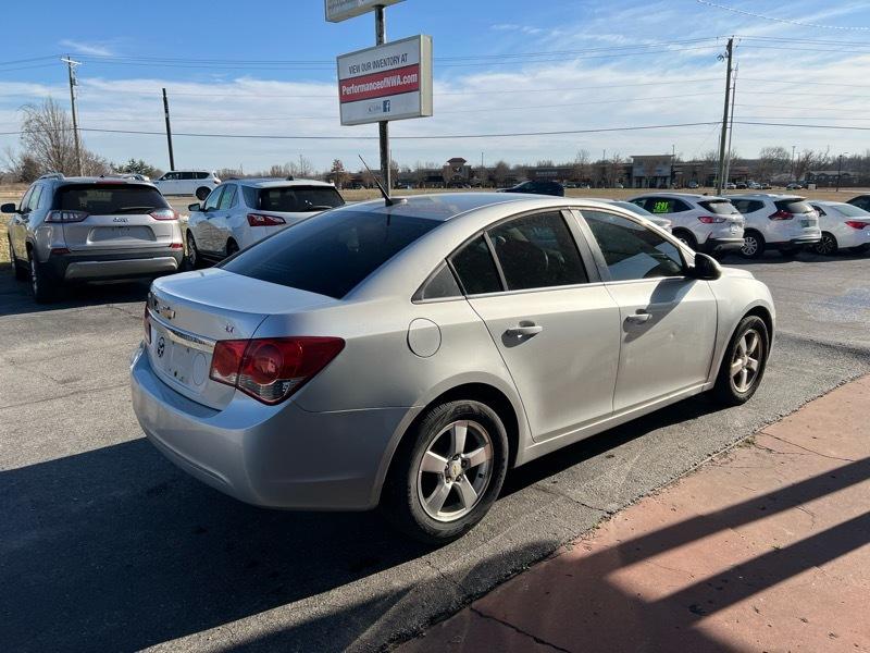 Chevrolet Cruze 1LT 2011