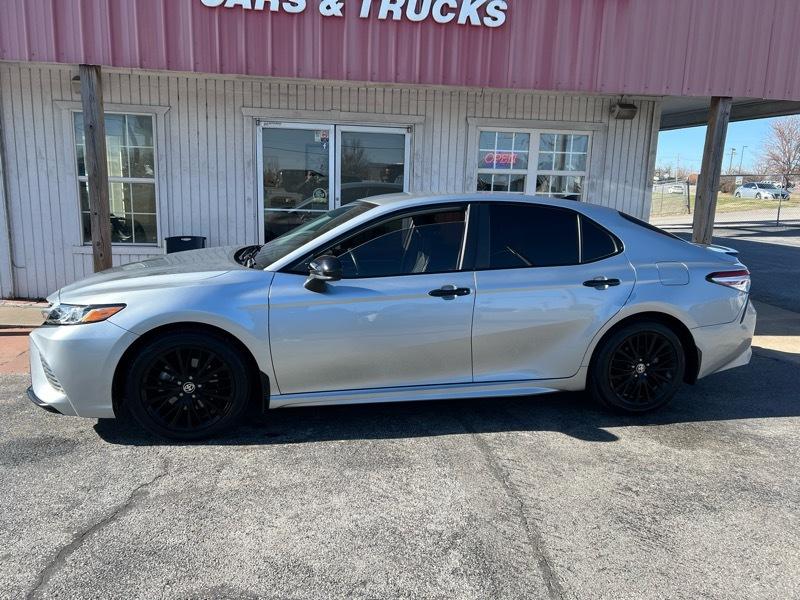 Toyota Camry SE Nightshade Edition 2020