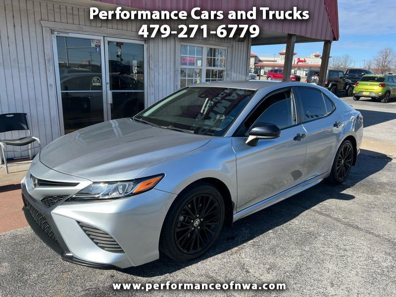 Toyota Camry SE Nightshade Edition 2020