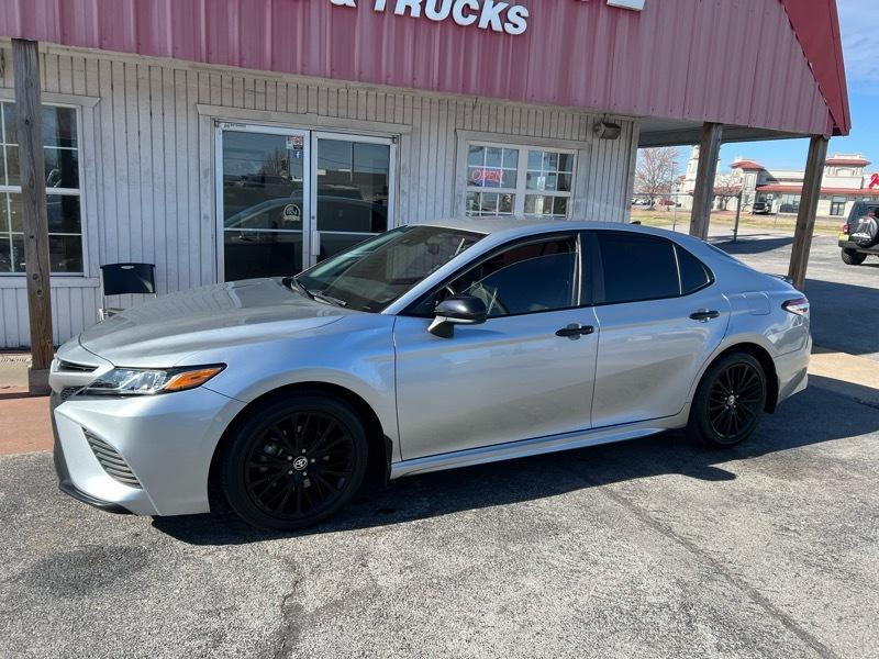 Toyota Camry SE Nightshade Edition 2020