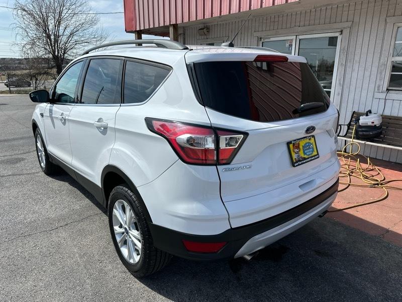 Ford Escape SE FWD 2018