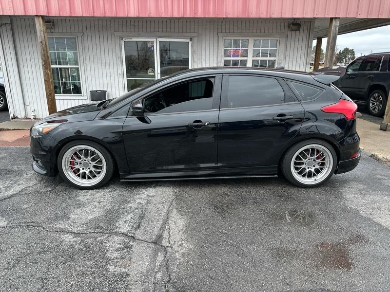 Ford Focus ST Hatch 2016