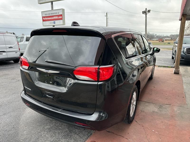 Chrysler Voyager LX 2020