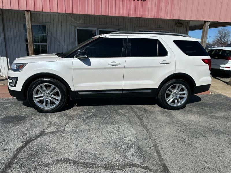 Ford Explorer XLT FWD 2017