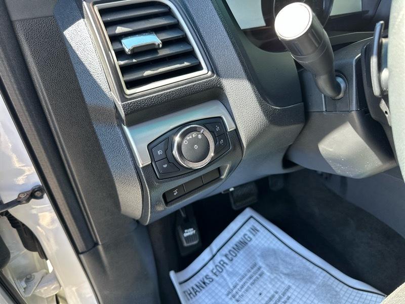 Ford Explorer XLT FWD 2017