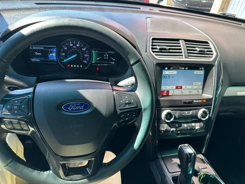 Ford Explorer XLT FWD 2017