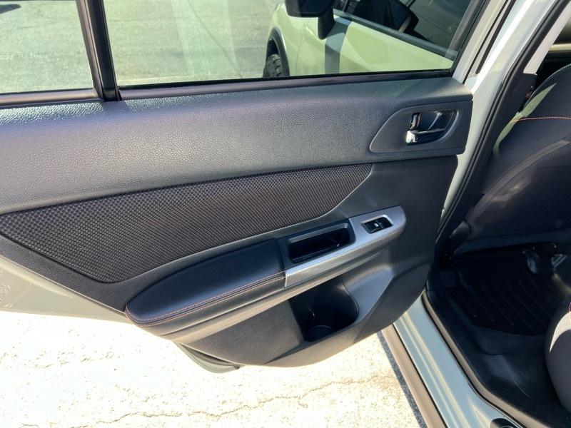 Subaru Crosstrek 2.0i Premium PZEV CVT 2016