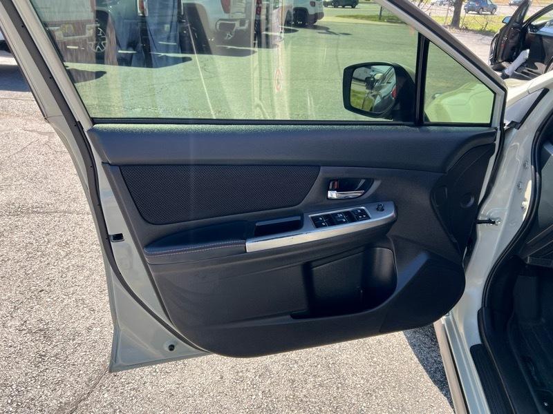 Subaru Crosstrek 2.0i Premium PZEV CVT 2016