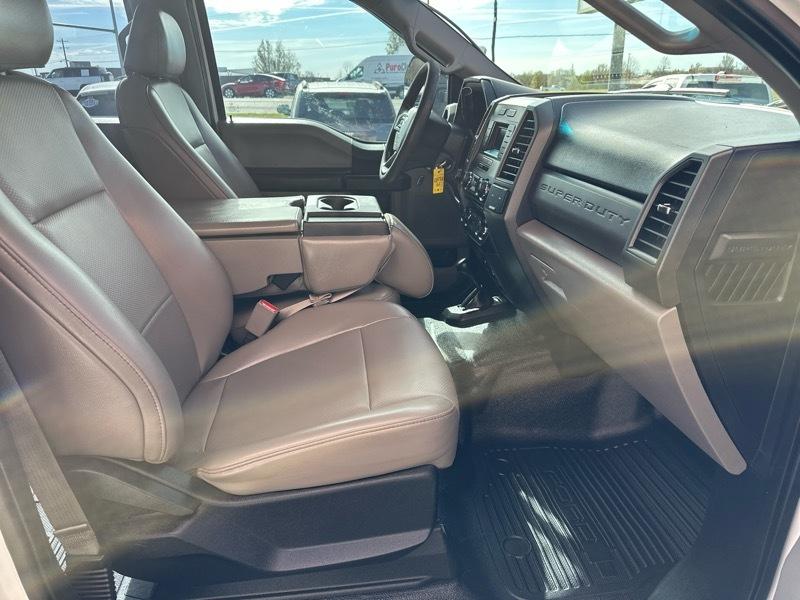 Ford F-250 SD XL Crew Cab 4WD 2017