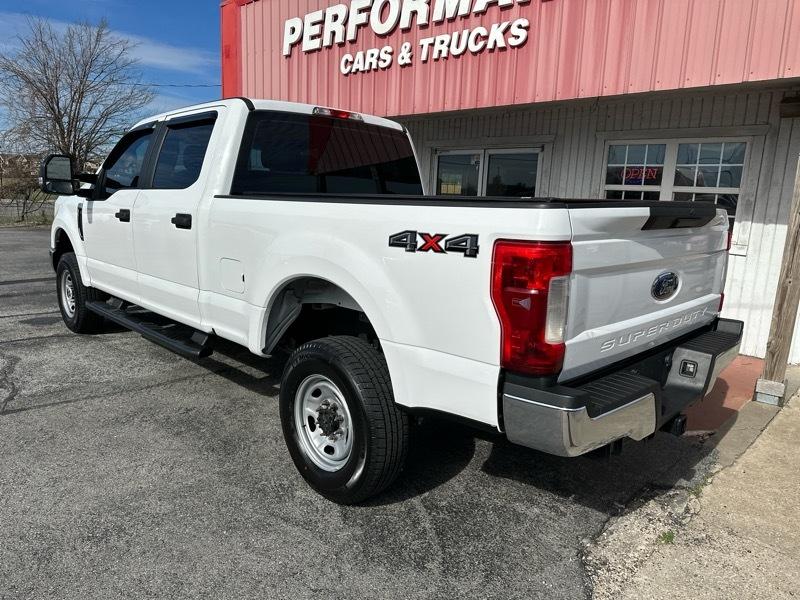 Ford F-250 SD XL Crew Cab 4WD 2017