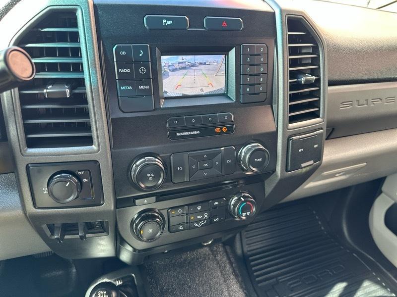 Ford F-250 SD XL Crew Cab 4WD 2017