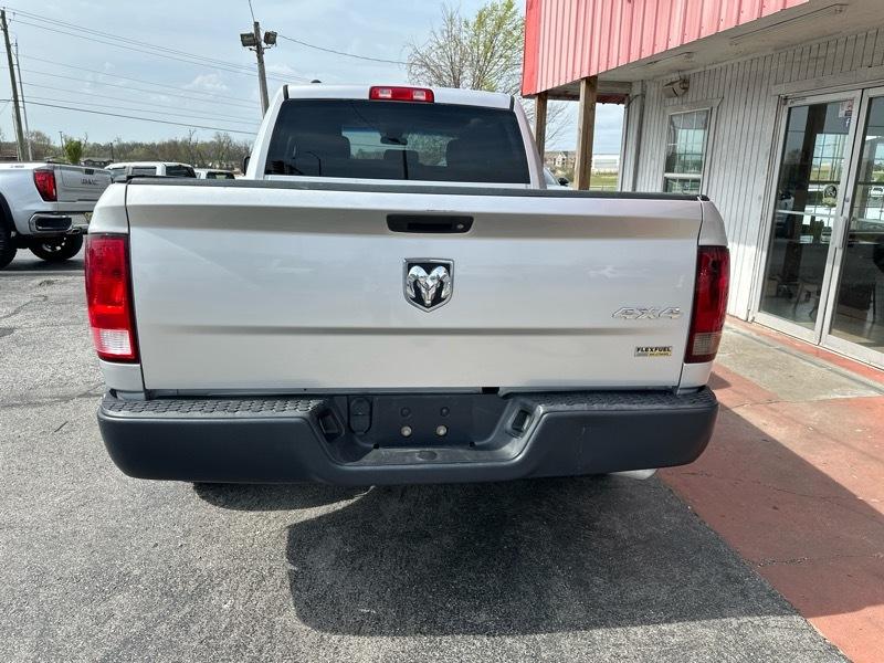 RAM 1500 Tradesman Quad Cab 4WD 2017