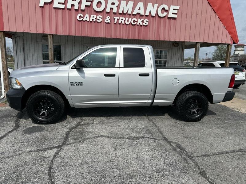 RAM 1500 Tradesman Quad Cab 4WD 2017