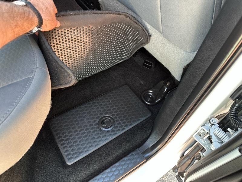 RAM 1500 Tradesman 4x4 Crew Cab 6'4" Box 2016