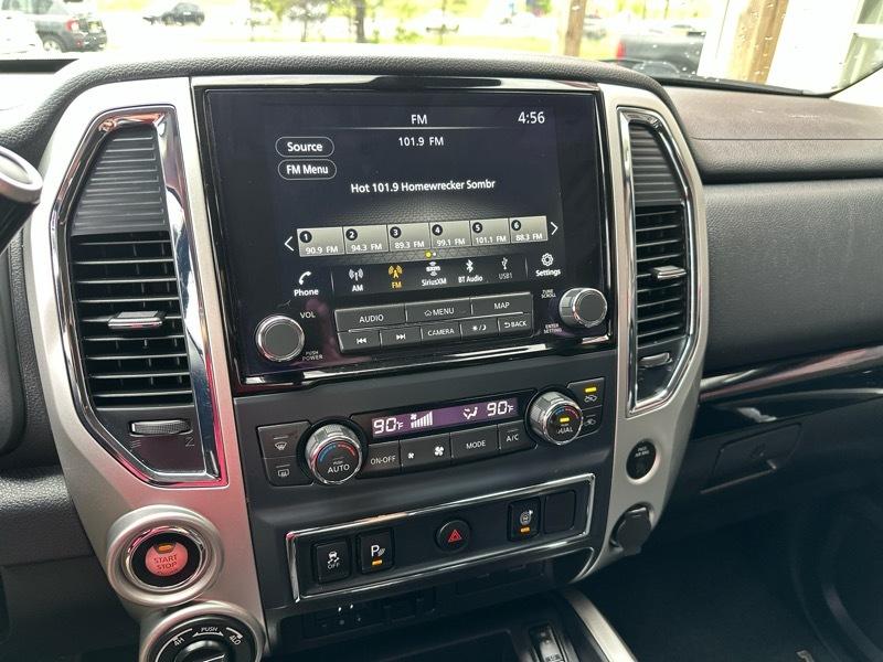 Nissan Titan SV Crew Cab 4WD 2021