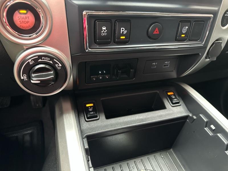 Nissan Titan SV Crew Cab 4WD 2021