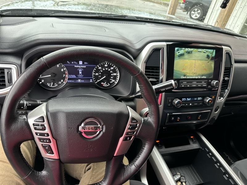 Nissan Titan SV Crew Cab 4WD 2021