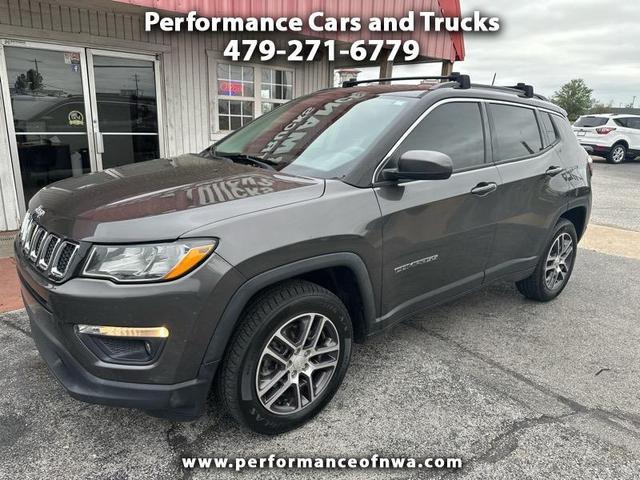 Gray 2018 Jeep Compass Latitude 4WD SUV / Crossover Four-Wheel Drive Automatic