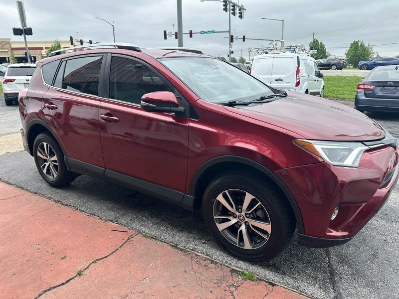 Toyota RAV4 XLE FWD 2018