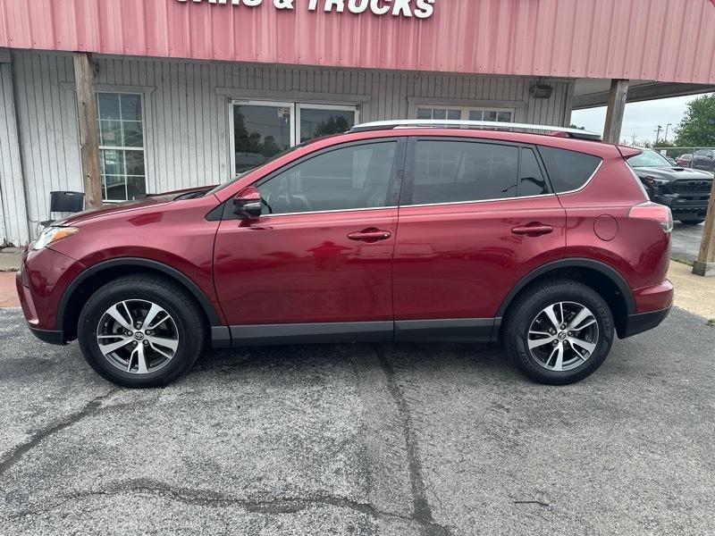Toyota RAV4 XLE FWD 2018