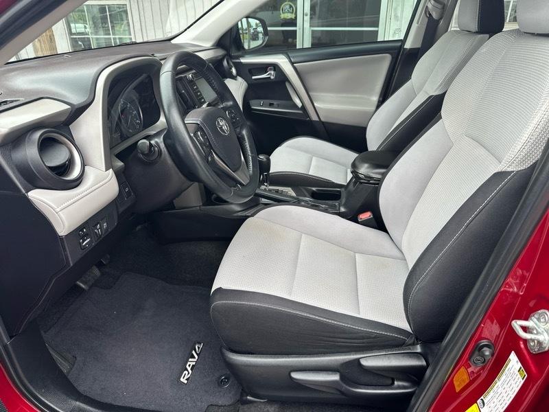 Toyota RAV4 XLE FWD 2018