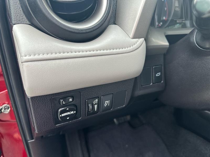 Toyota RAV4 XLE FWD 2018